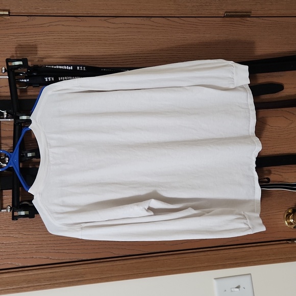 Delta Mackinac Island Michigan Tee Size Men's Large, Fits Medium - Picture 3 of 3